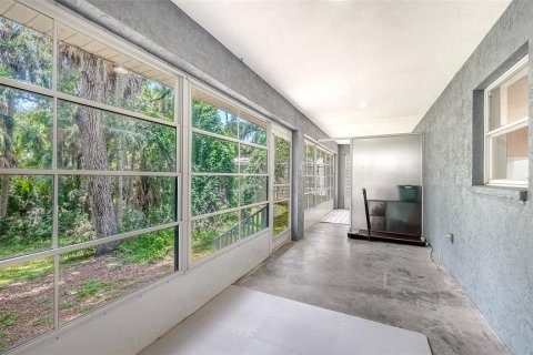 House in Sarasota, Florida 2 bedrooms, 102.66 sq.m. № 2235448 - photo 27