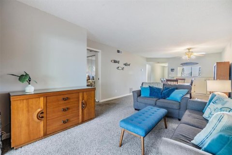 Condominio en venta en Clearwater, Florida, 2 dormitorios, 98.48 m2 № 1743571 - foto 3