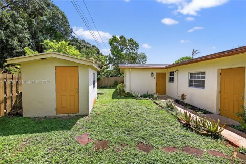 Casa en venta en Lauderhill, Florida, 4 dormitorios, 167.32 m2 № 1891077 - foto 28