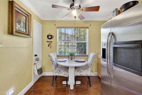 Casa en venta en Lauderhill, Florida, 4 dormitorios, 167.32 m2 № 1891077 - foto 11