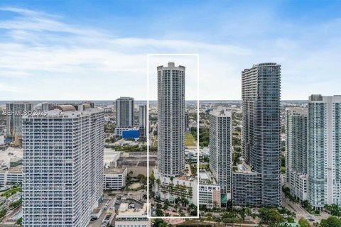 Condo in Miami, Florida, 1 bedroom  № 2008631