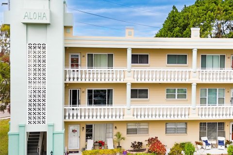 Condo in Clearwater, Florida, 2 bedrooms  № 1781279 - photo 2