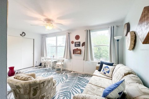 Condo in Clearwater, Florida, 2 bedrooms  № 1781279 - photo 21