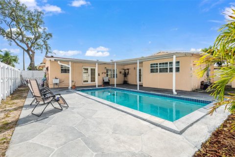 Villa ou maison à vendre à Davie, Floride: 3 chambres, 110 m2 № 2027926 - photo 16