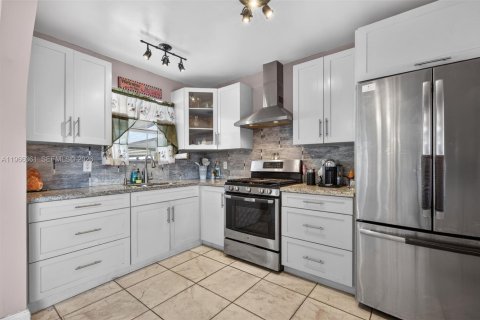 Villa ou maison à vendre à Davie, Floride: 3 chambres, 110 m2 № 2027926 - photo 8