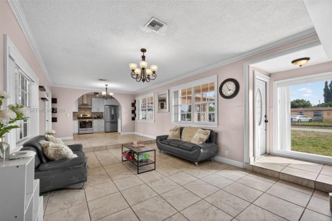 Villa ou maison à vendre à Davie, Floride: 3 chambres, 110 m2 № 2027926 - photo 4