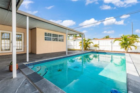 Villa ou maison à vendre à Davie, Floride: 3 chambres, 110 m2 № 2027926 - photo 15