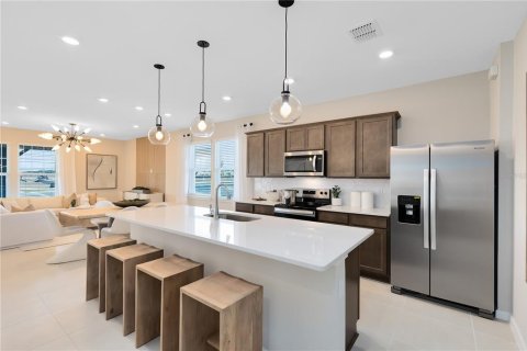 Townhouse in TOHOQUA in Kissimmee, Florida 4 bedrooms, 164.44 sq.m. № 2166874 - photo 4