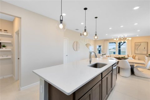 Townhouse in TOHOQUA in Kissimmee, Florida 4 bedrooms, 164.44 sq.m. № 2166874 - photo 6