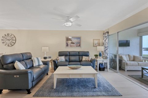 Condo in Bradenton, Florida, 2 bedrooms  № 1732951 - photo 22