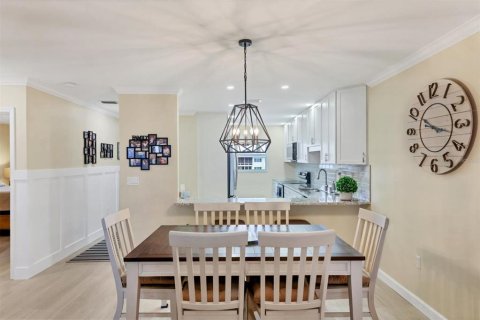 Condo in Bradenton, Florida, 2 bedrooms  № 1732951 - photo 12