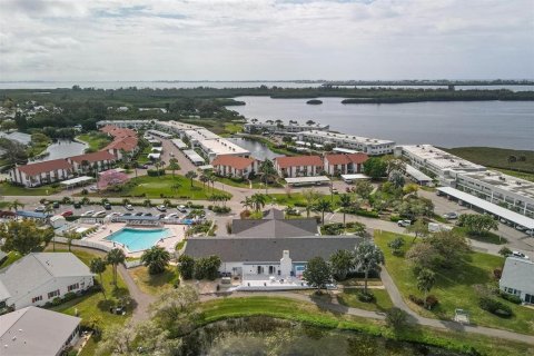 Condo in Bradenton, Florida, 2 bedrooms  № 1732951 - photo 30