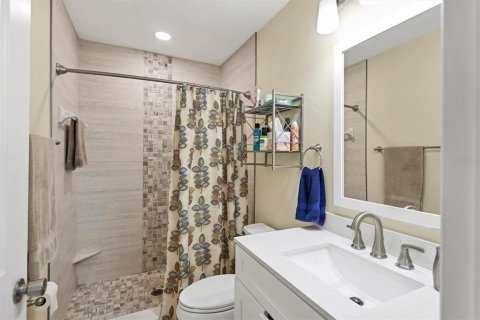 Condo in Bradenton, Florida, 2 bedrooms  № 1732951 - photo 15