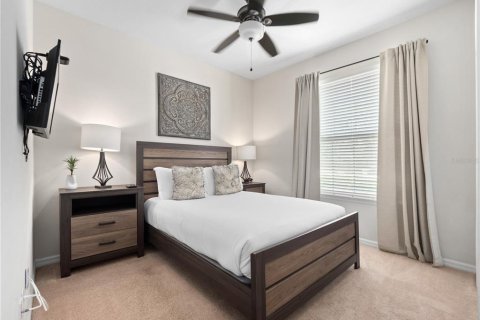 Villa ou maison à vendre à Kissimmee, Floride: 8 chambres, 375.42 m2 № 2133226 - photo 12