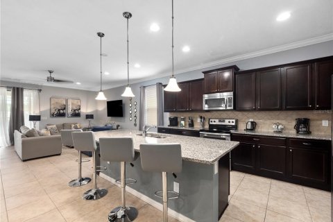 Villa ou maison à vendre à Kissimmee, Floride: 8 chambres, 375.42 m2 № 2133226 - photo 15