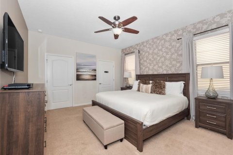 Villa ou maison à vendre à Kissimmee, Floride: 8 chambres, 375.42 m2 № 2133226 - photo 2