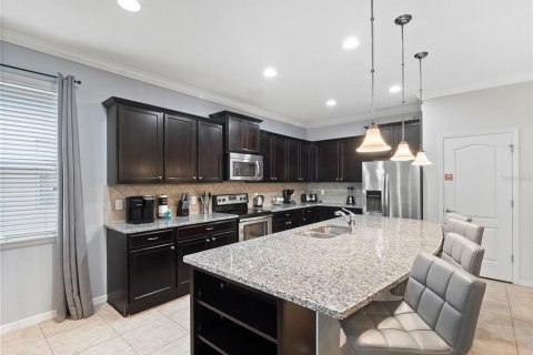 Villa ou maison à vendre à Kissimmee, Floride: 8 chambres, 375.42 m2 № 2133226 - photo 16
