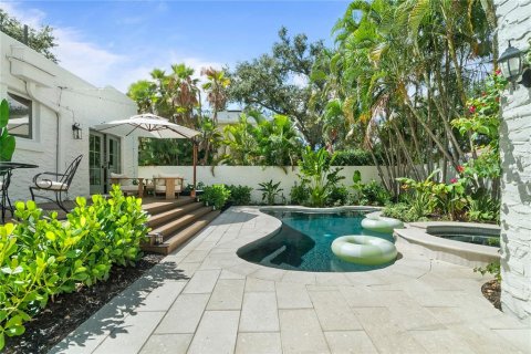 Casa en venta en Tampa, Florida, 3 dormitorios, 162.39 m2 № 2429063 - foto 21