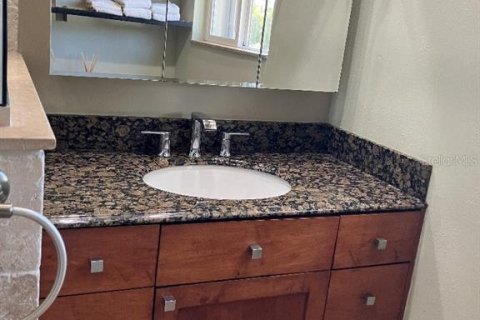 House in Bradenton, Florida 2 bedrooms, 91.42 sq.m. № 1901272 - photo 9