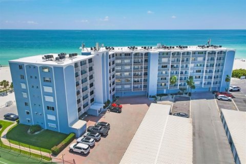 Condominio en venta en Holmes Beach, Florida, 2 dormitorios, 98.2 m2 № 1755474 - foto 1
