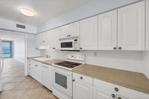 Condominio en venta en Holmes Beach, Florida, 2 dormitorios, 98.2 m2 № 1755474 - foto 13