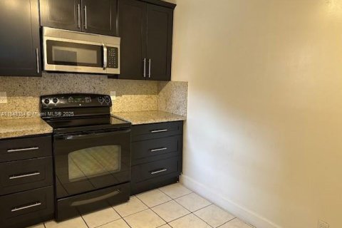 Condo in Coconut Creek, Florida, 3 bedrooms  № 1848985 - photo 4