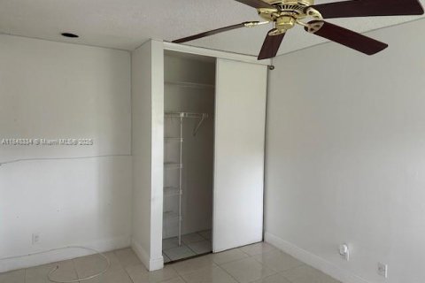 Condo in Coconut Creek, Florida, 3 bedrooms  № 1848985 - photo 18