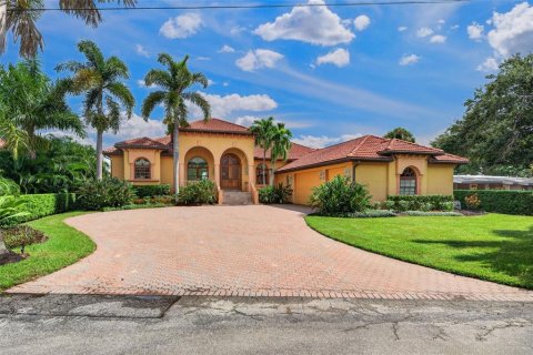 House in Venice, Florida 3 bedrooms, 326.27 sq.m. № 2420372 - photo 5