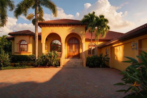 House in Venice, Florida 3 bedrooms, 326.27 sq.m. № 2420372 - photo 9
