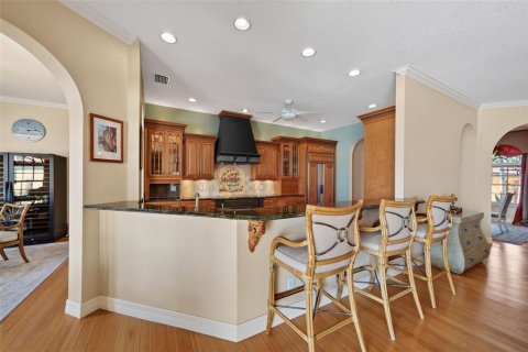 House in Venice, Florida 3 bedrooms, 326.27 sq.m. № 2420372 - photo 25