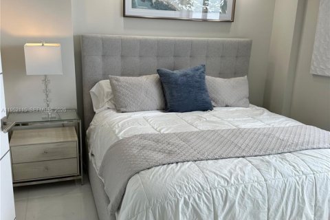 Copropriété à louer à Miami Beach, Floride: 2 chambres, 99.41 m2 № 2008555 - photo 25