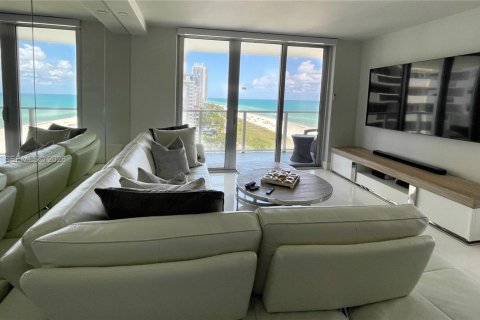 Condo à Miami Beach, Floride, 2 chambres  № 2008555