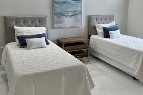 Copropriété à louer à Miami Beach, Floride: 2 chambres, 99.41 m2 № 2008555 - photo 17