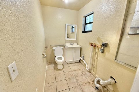 Propiedad comercial en alquiler en Kissimmee, Florida № 1616388 - foto 20