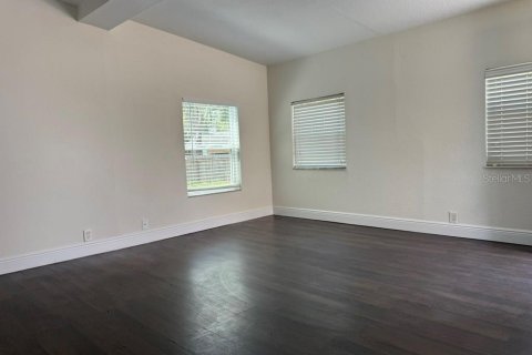 House in Tampa, Florida 3 bedrooms, 115.94 sq.m. № 2140411 - photo 16
