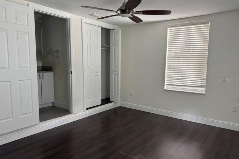 House in Tampa, Florida 3 bedrooms, 115.94 sq.m. № 2140411 - photo 19