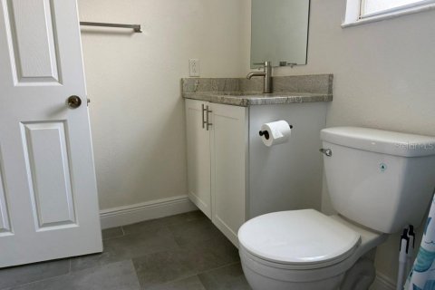 House in Tampa, Florida 3 bedrooms, 115.94 sq.m. № 2140411 - photo 24