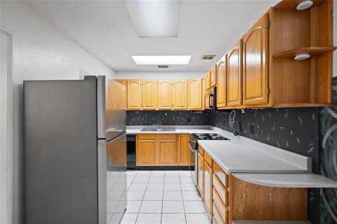 Купить виллу или дом в Тампа, Флорида 3 комнаты, 250.84м2, № 1912746 - фото 9