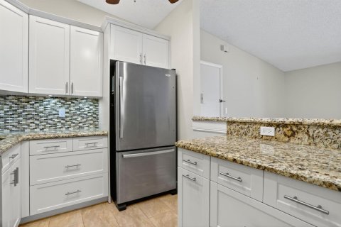 Copropriété à vendre à Tamarac, Floride: 2 chambres, 76.83 m2 № 2087525 - photo 3