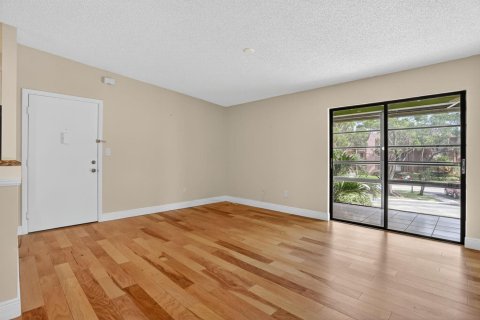 Copropriété à vendre à Tamarac, Floride: 2 chambres, 76.83 m2 № 2087525 - photo 8
