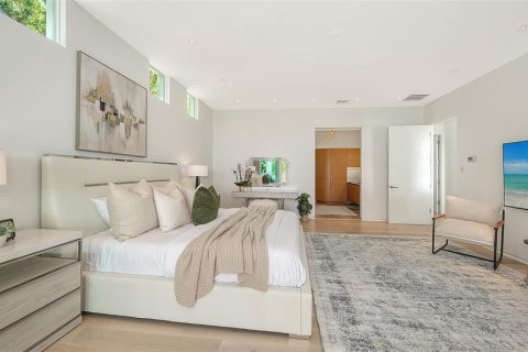 Купить виллу или дом в Сарасота, Флорида 8 комнат, 661.09м2, № 2430420 - фото 28