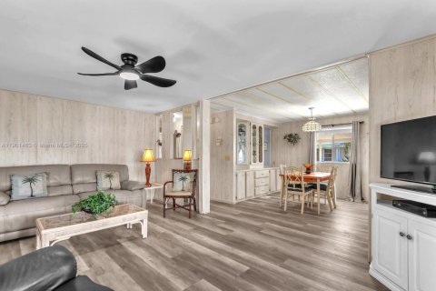 Снять в аренду квартиру в Хоб-Саунд, Флорида 2 спальни, 97.36м2, № 1951721 - фото 7