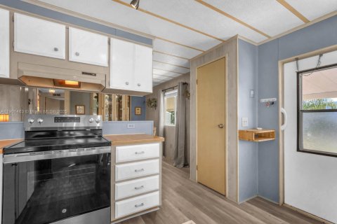 Снять в аренду квартиру в Хоб-Саунд, Флорида 2 спальни, 97.36м2, № 1951721 - фото 17