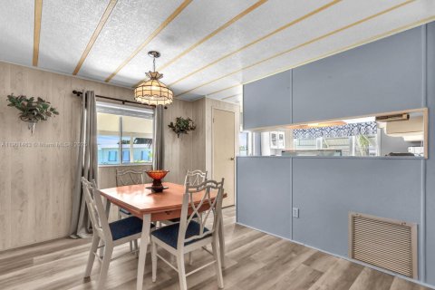 Снять в аренду квартиру в Хоб-Саунд, Флорида 2 спальни, 97.36м2, № 1951721 - фото 12