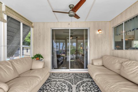 Снять в аренду квартиру в Хоб-Саунд, Флорида 2 спальни, 97.36м2, № 1951721 - фото 4