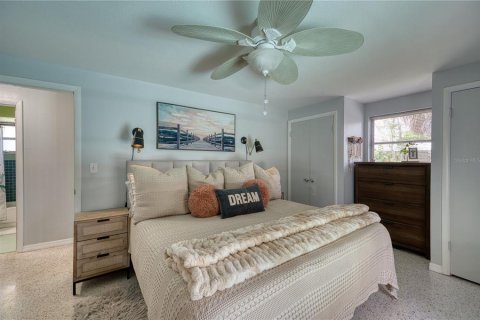 House in Nokomis, Florida 2 bedrooms, 121.14 sq.m. № 2234598 - photo 17