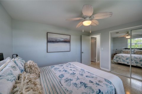 House in Nokomis, Florida 2 bedrooms, 121.14 sq.m. № 2234598 - photo 22