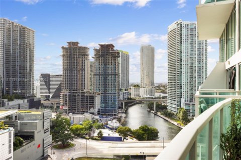 Condominio en venta en Miami, Florida, 2 dormitorios, 133.87 m2 № 1972418 - foto 1
