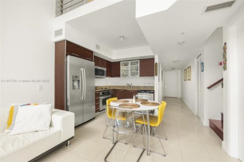 Condominio en venta en Miami, Florida, 2 dormitorios, 133.87 m2 № 1972418 - foto 5