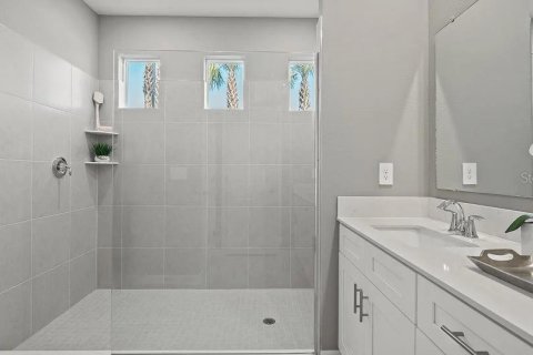 House in Apopka, Florida 4 bedrooms, 239.22 sq.m. № 2308250 - photo 11